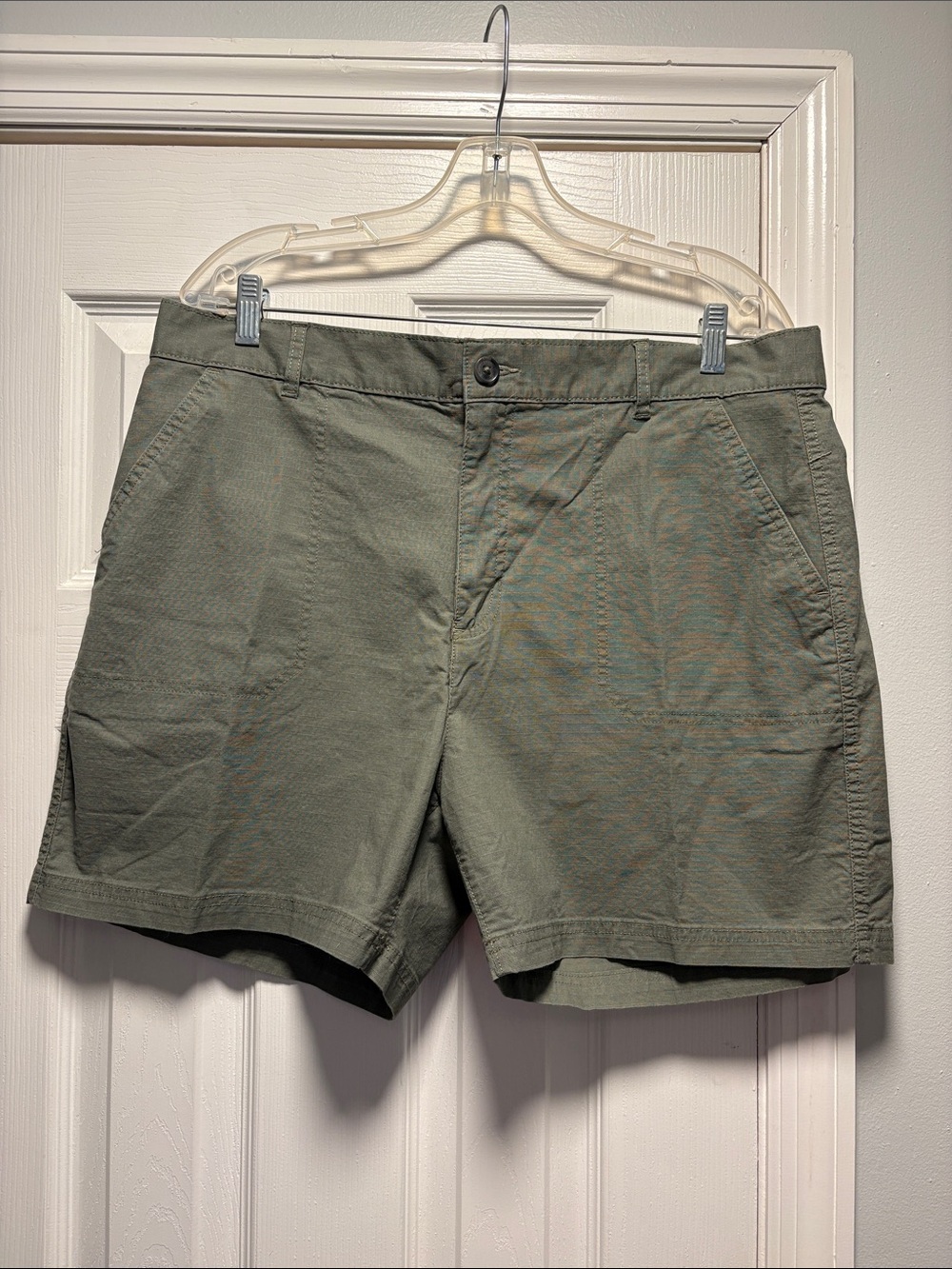 Eddie Bauer Women’s Olive Green Flat-Front Casual Shorts, ripstop material